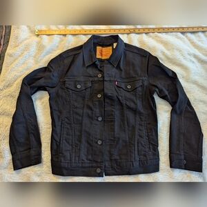 Levi's Black jean jacket sz S